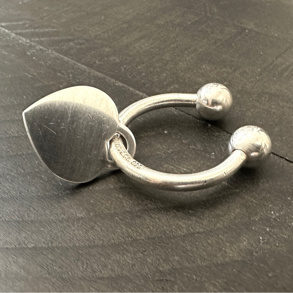 ❌SOLD❌ 🎉HP🎉 Tiffany & Co. Sterling RETURN TO TIFFANY Heart Tag Keyring - Picture 5 of 13